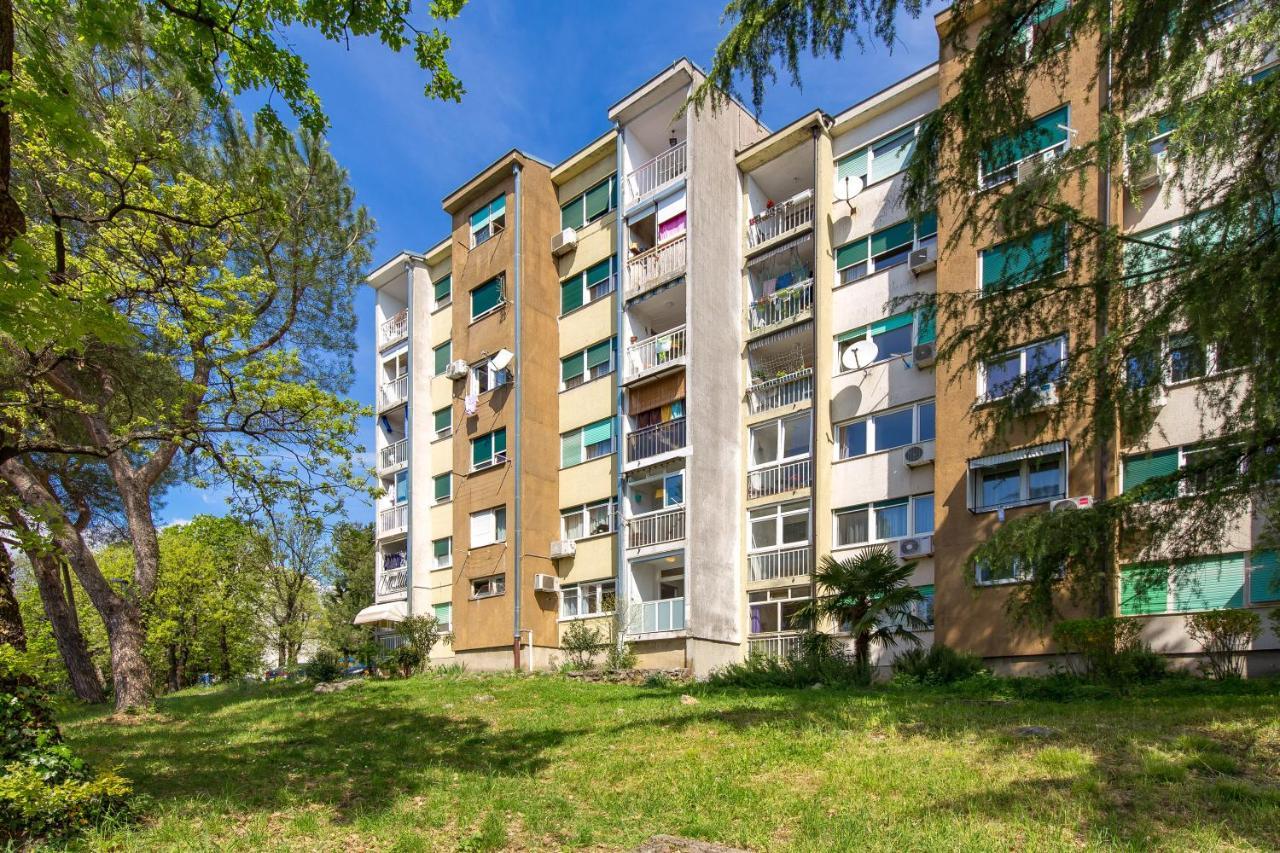 Sunny Studio Apartment With Balcony Rijeka Exterior foto
